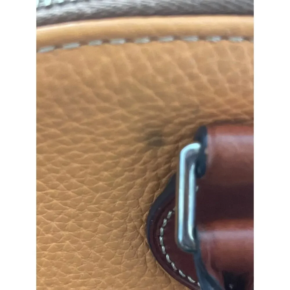 Classic Dooney & Bourke Pebble Grain Zip Satchel Leather Bag